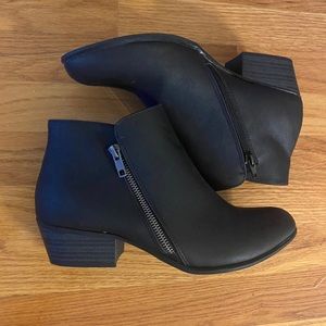 Ankle booties